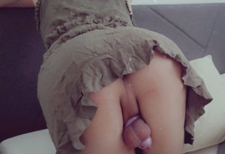 young asian onlyfans erotic pictures