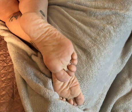 ajonesfeet star perfect image