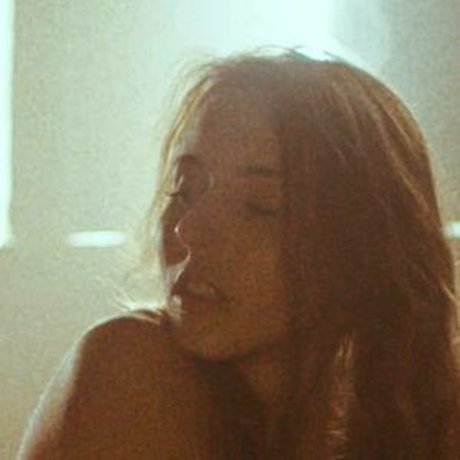 dania kr star sexy photo