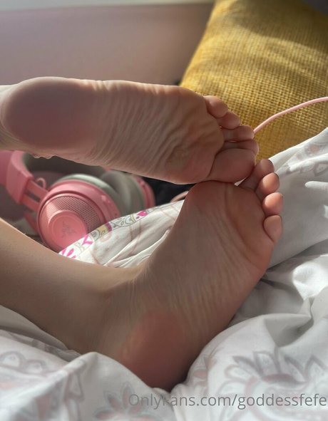 goddessfefe model top img