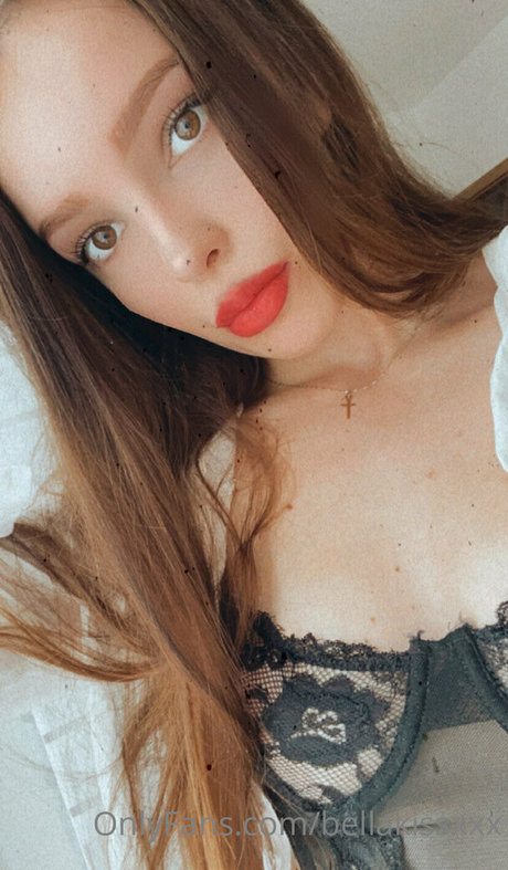 bellakissxxx top model img