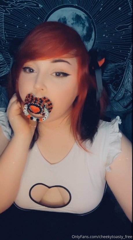 cheekytoasty free nudes pornstar gallery