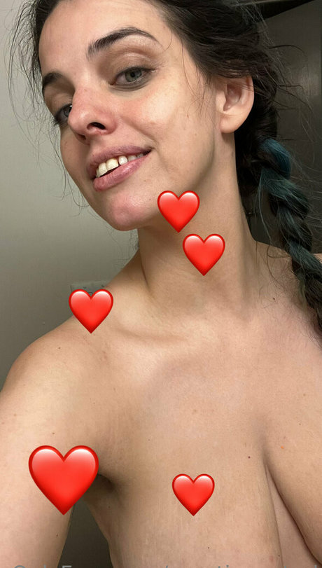 raeoticneutral porn model picture