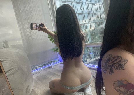 rayraylovesyou model erotic pics