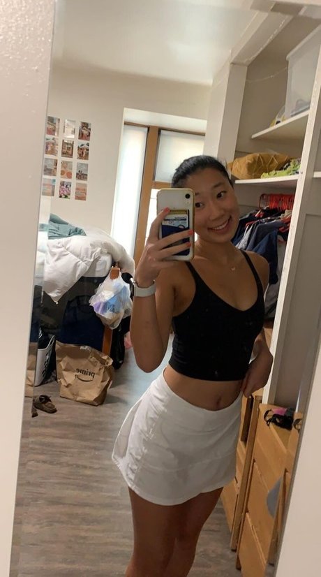 Alison L naked star images