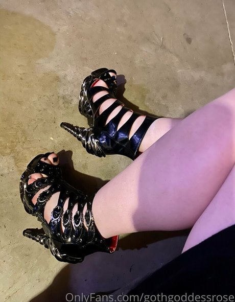 gothgoddessrose pretty star picture