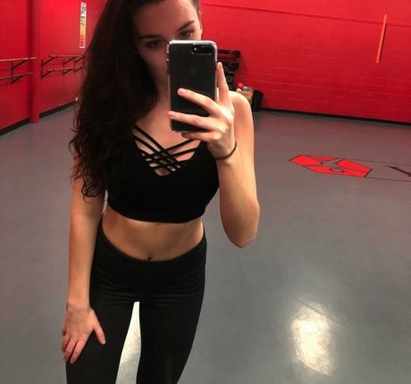 Hanna Zellers pornstar free archive