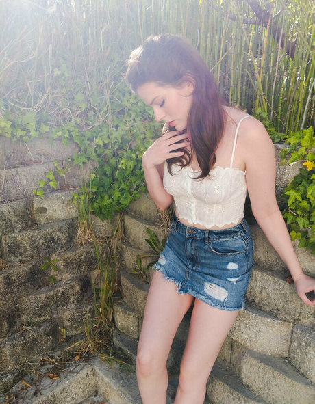 callaq top actress pics