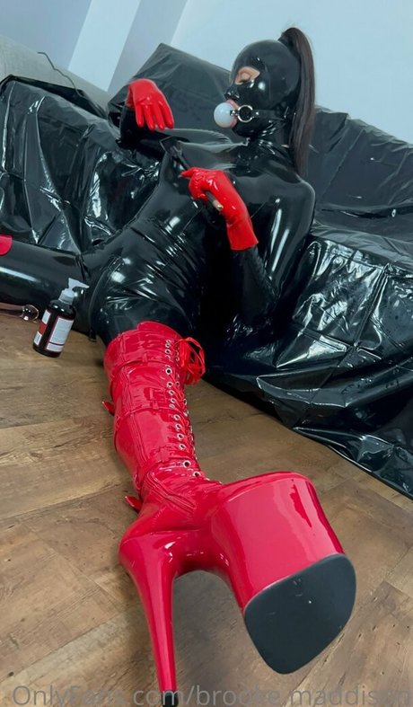 Brooke Maddison pornographic model photos