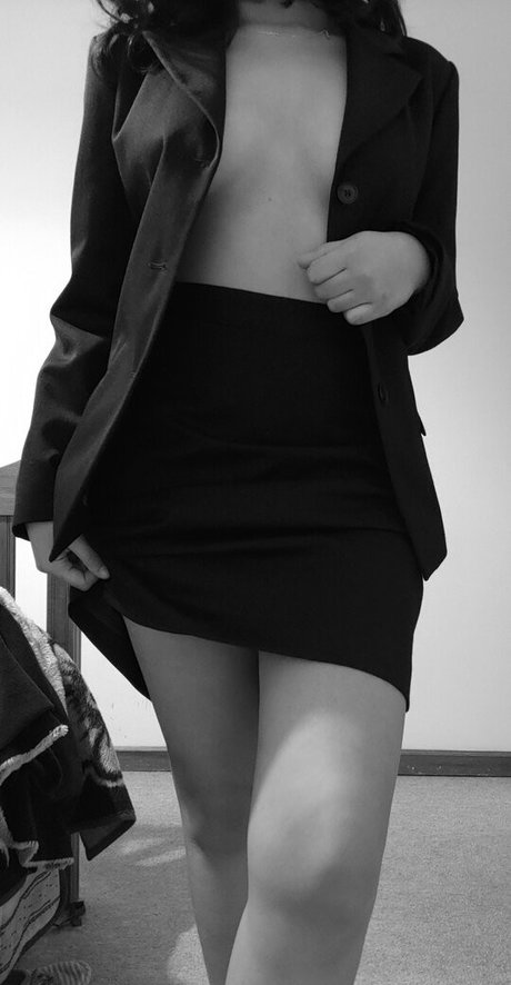 brokeunigirll pornstar img