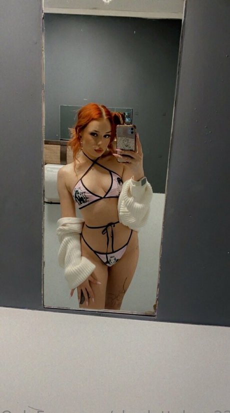 charlottelucy22 sexy actress img