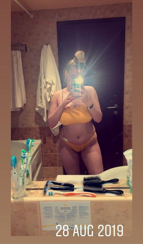 Emma H star free pics