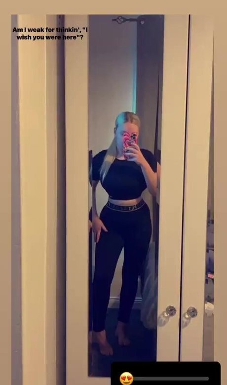 Emma H model perfect gallery