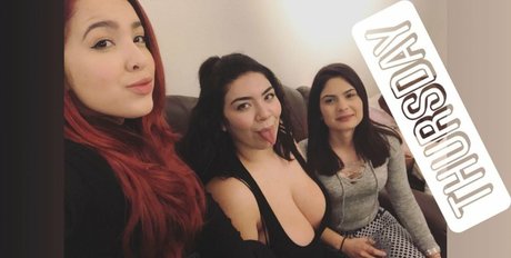 Nicky Nicole model nude pics