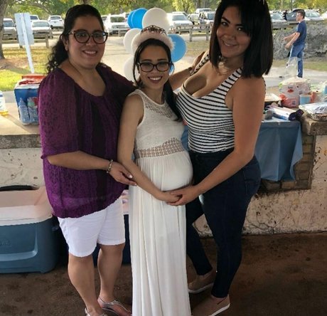 Nicky Nicole naked pornstar image