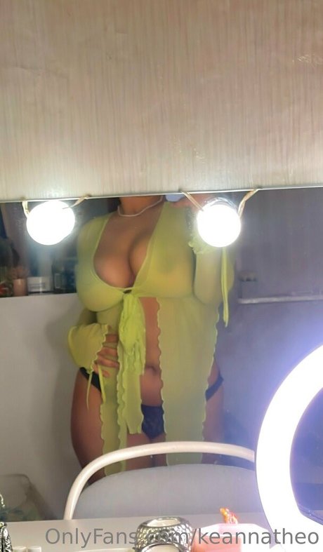 Keanna Theo star hot pics