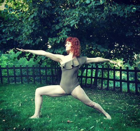 Demet Yoruc perfect star picture