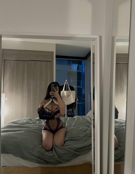 bunnygirlyeona nude star photos