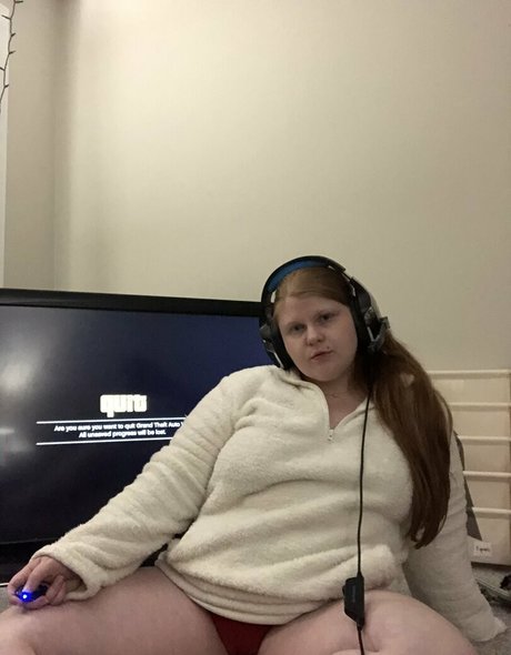 gingermilfxx naked star photos