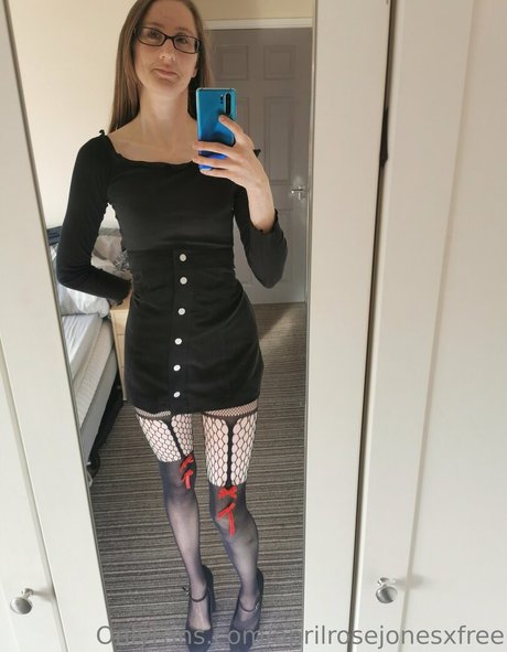 aprilrosejonesxfree xxx model archive