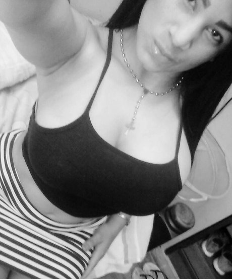 Nohely Guilarte model best img