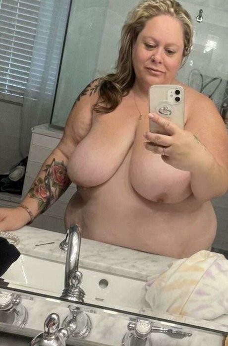 Kukake Kreme pornstar naked pictures