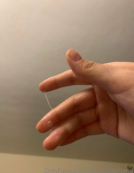 yourlittlefiend exclusive star img