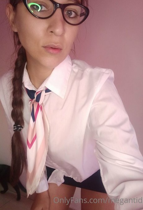 megantid nice actress pics