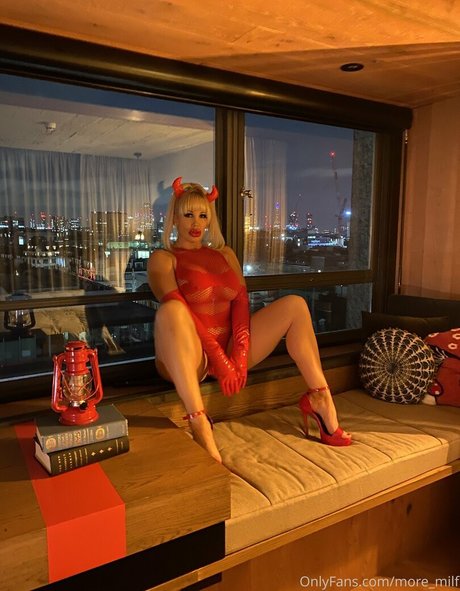 more milf beautiful actress image