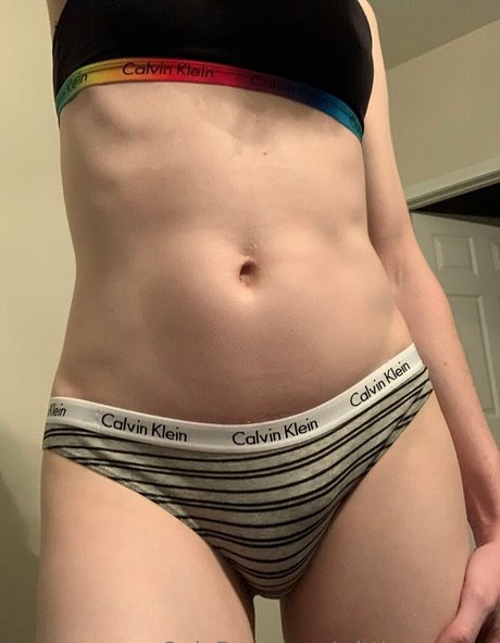 wittlesparrow naked actress picture