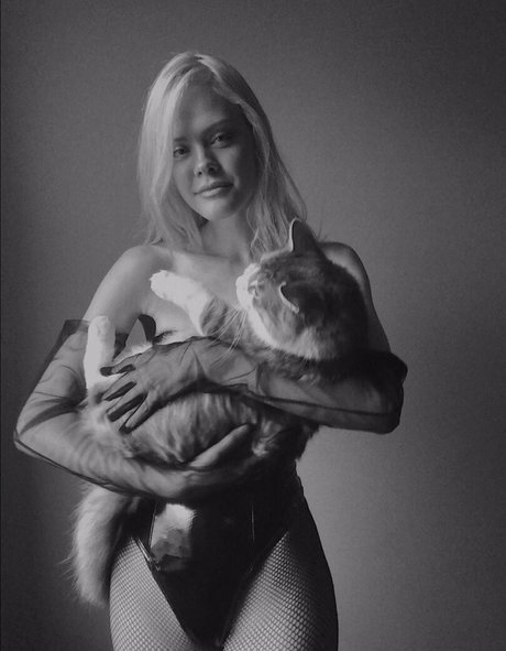 brittvnybitchh nice actress archive