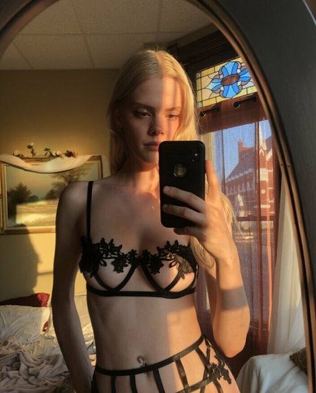 brittvnybitchh pornstar sexy img