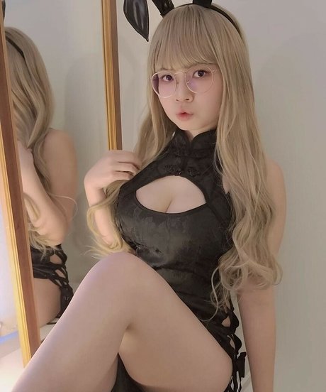 reneeairforce hot actress photos