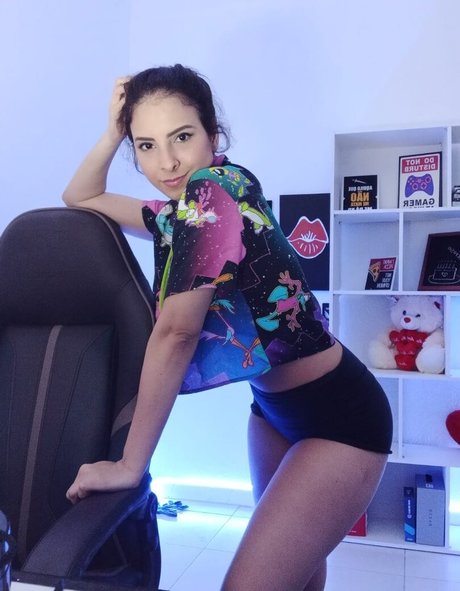 Ysseneg best model picture