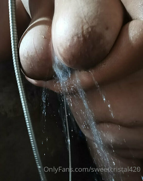 sweetcristal420 model hot pictures