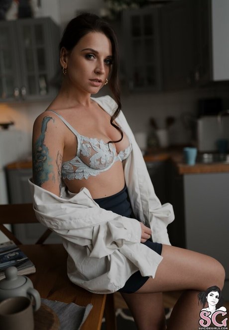 Angie Strangie star sexy pictures