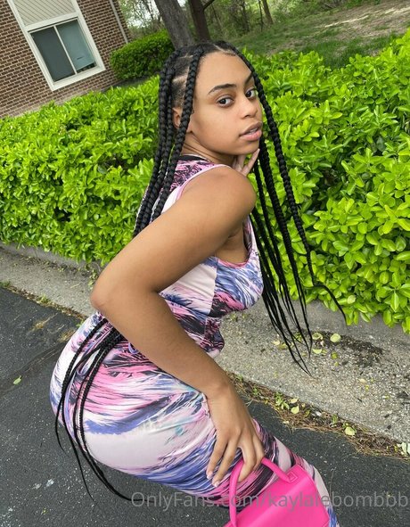 kaylalebombbb nice pornstar picture