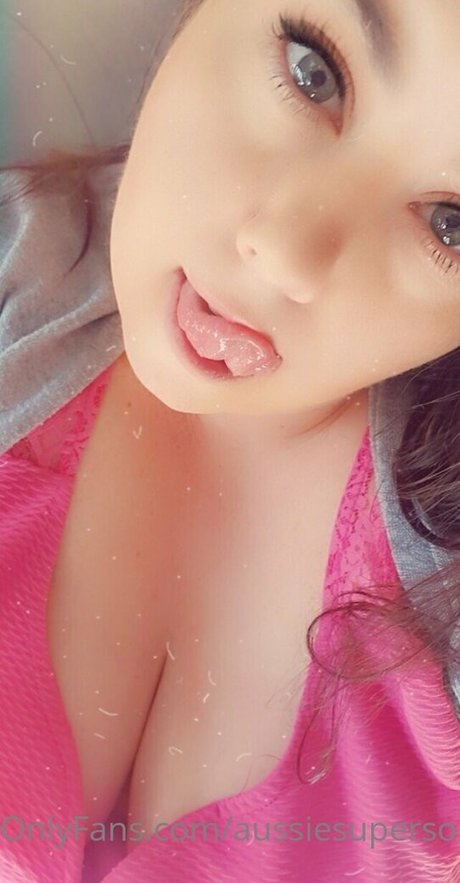 aussiesupersoaker nudes star photo