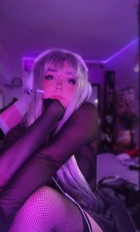 UnekoChan model xxx photos