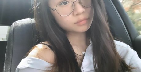 urshortie hd pornstar photo