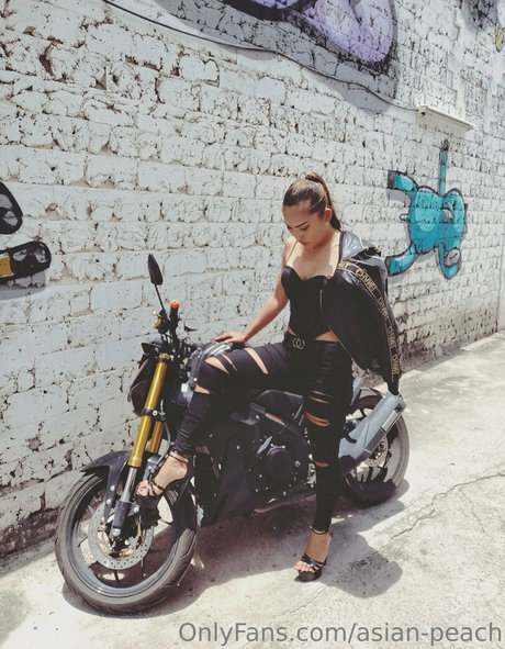 asian peach high quality pornstar pics