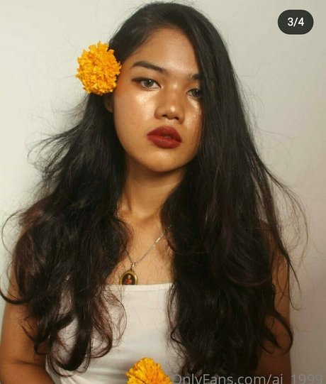 ai 1999 beautiful actress photo