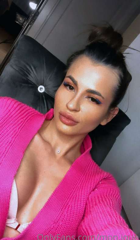 mon ique pornstar sexy pics