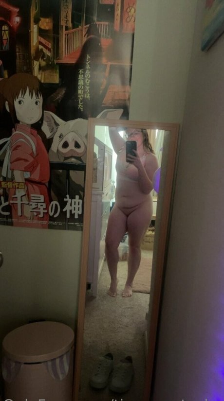 tinycarrotcake model porn img