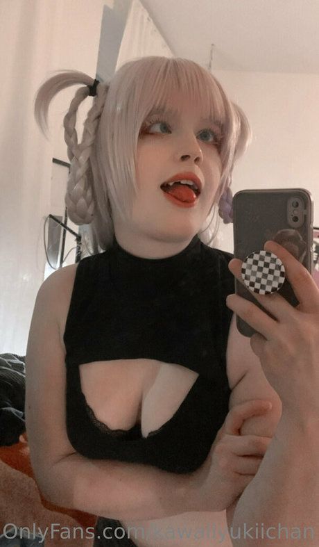 kawaiiyukiichan naked model img