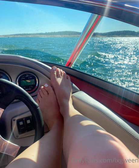 lxgween adult star image