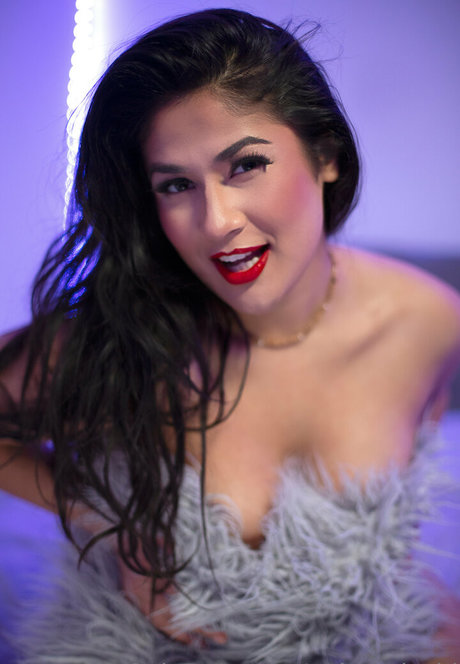 onlynadeshi pornstar free photos