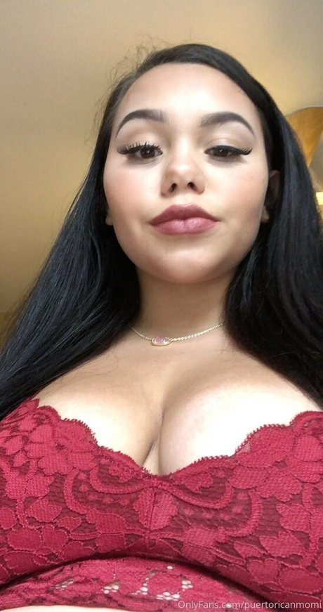 rooxie model hot pic