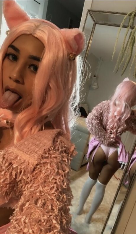 roxannesims star nude archive