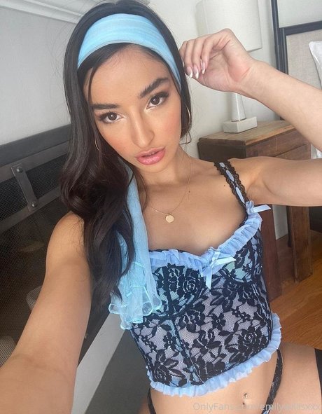 emilywillisxxx nude pornstar gallery